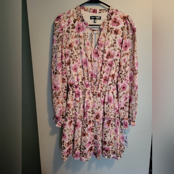 NEW  Crystal Doll Long Sleeves Dress Size XS - Picture 2 of 5